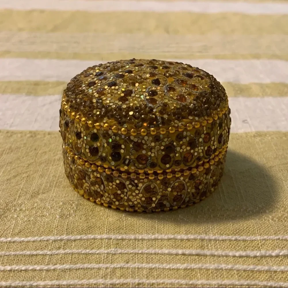 Tiny Circular Beaded Jewelry Box